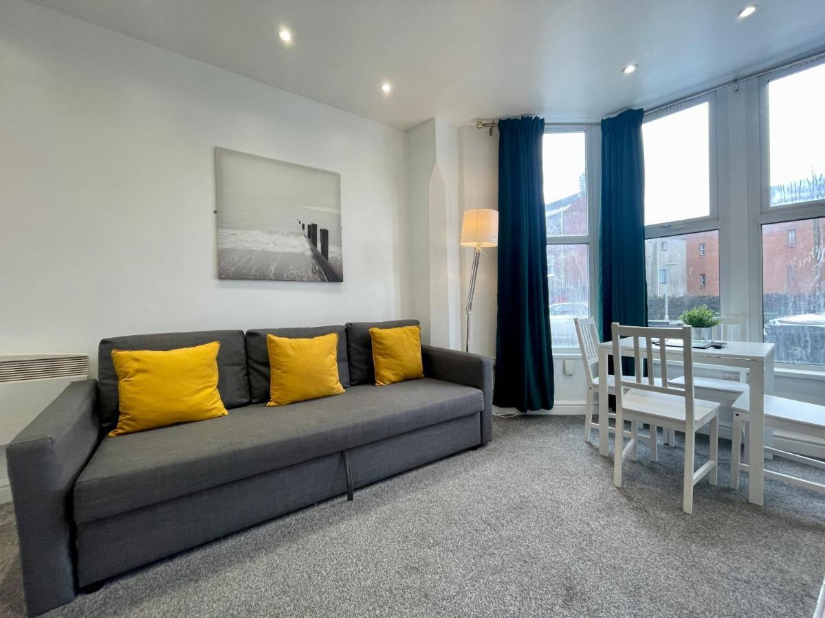 Stylish Modern Apartment For Up To 4 Nr Citycentre Cardiff Eksteriør billede